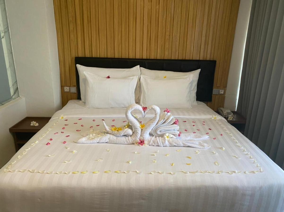 Raja Hotel Kuta Mandalika Resort & Convention Exteriér fotografie