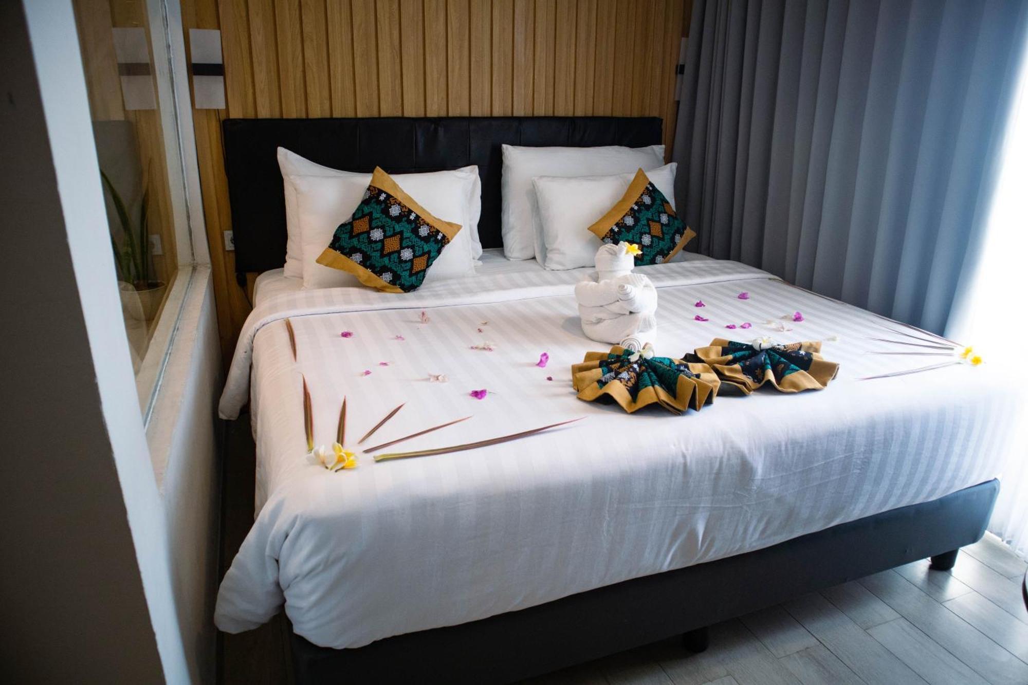 Raja Hotel Kuta Mandalika Resort & Convention Exteriér fotografie