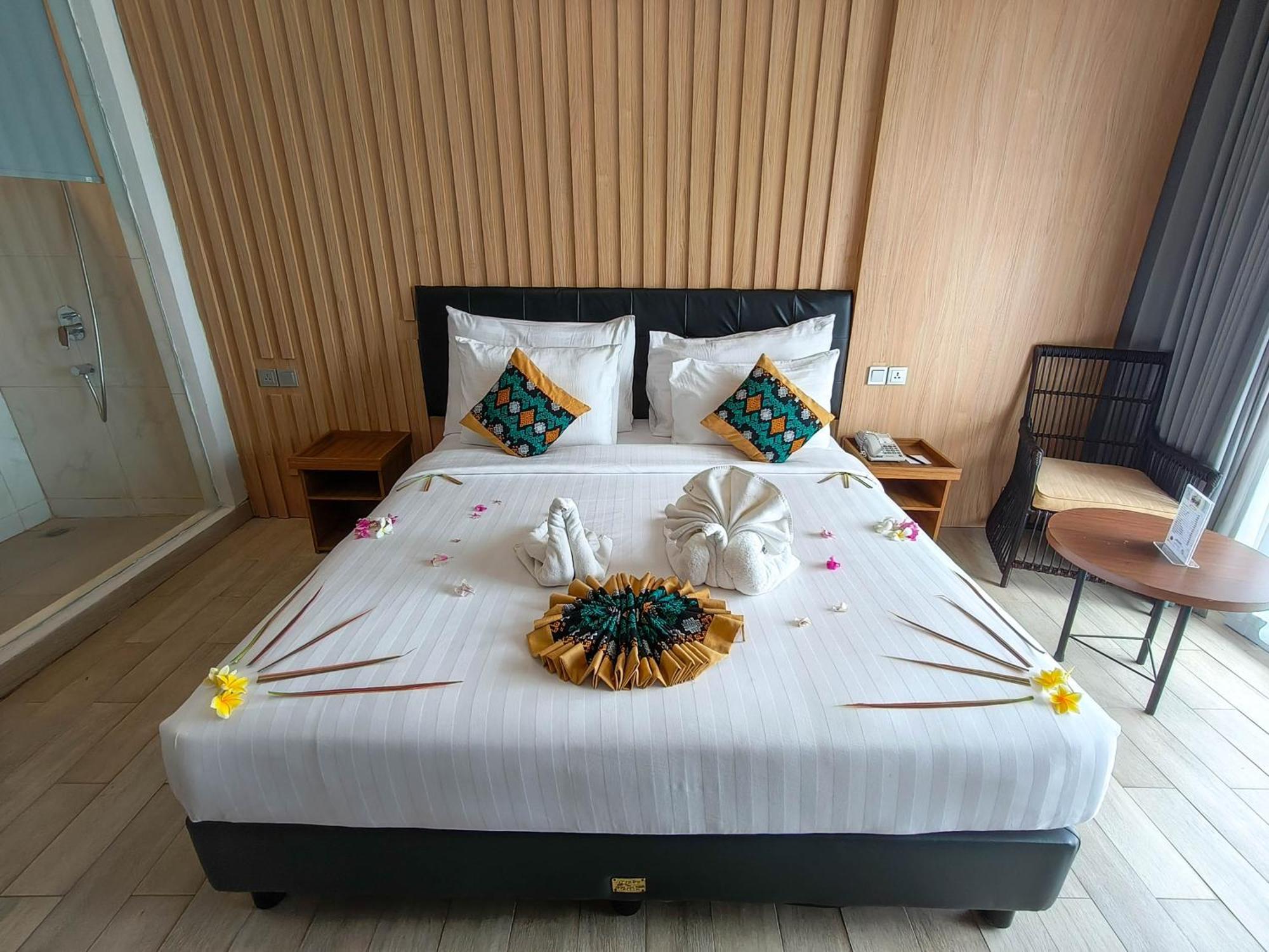 Raja Hotel Kuta Mandalika Resort & Convention Exteriér fotografie