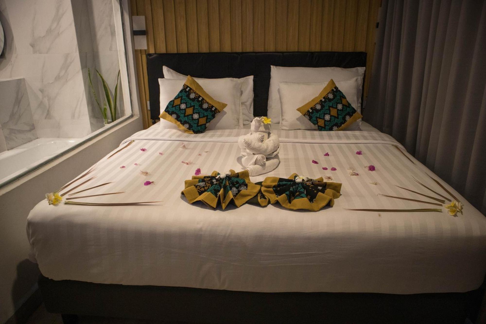 Raja Hotel Kuta Mandalika Resort & Convention Exteriér fotografie