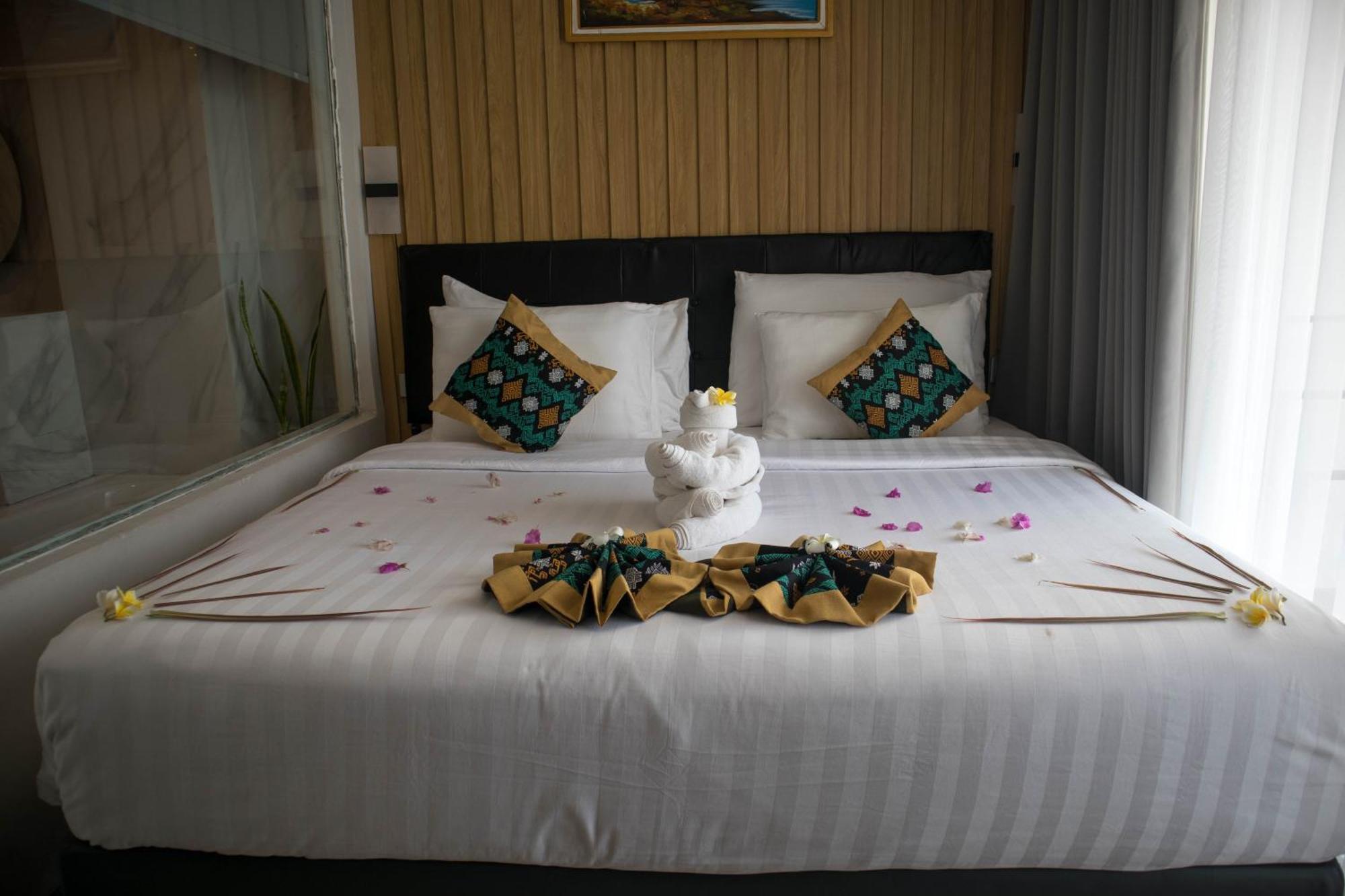 Raja Hotel Kuta Mandalika Resort & Convention Exteriér fotografie