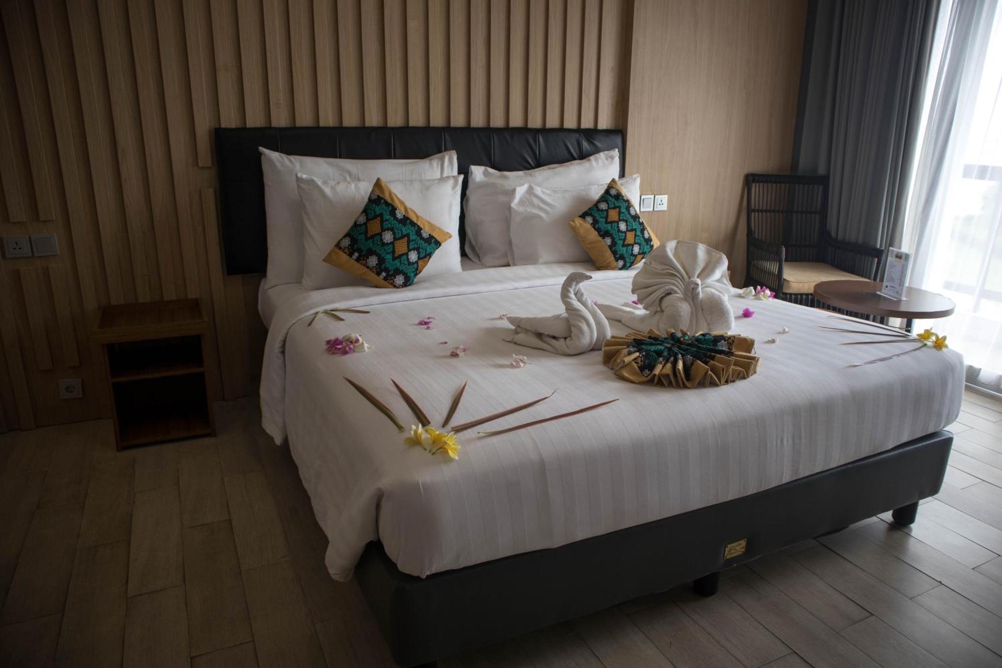Raja Hotel Kuta Mandalika Resort & Convention Exteriér fotografie