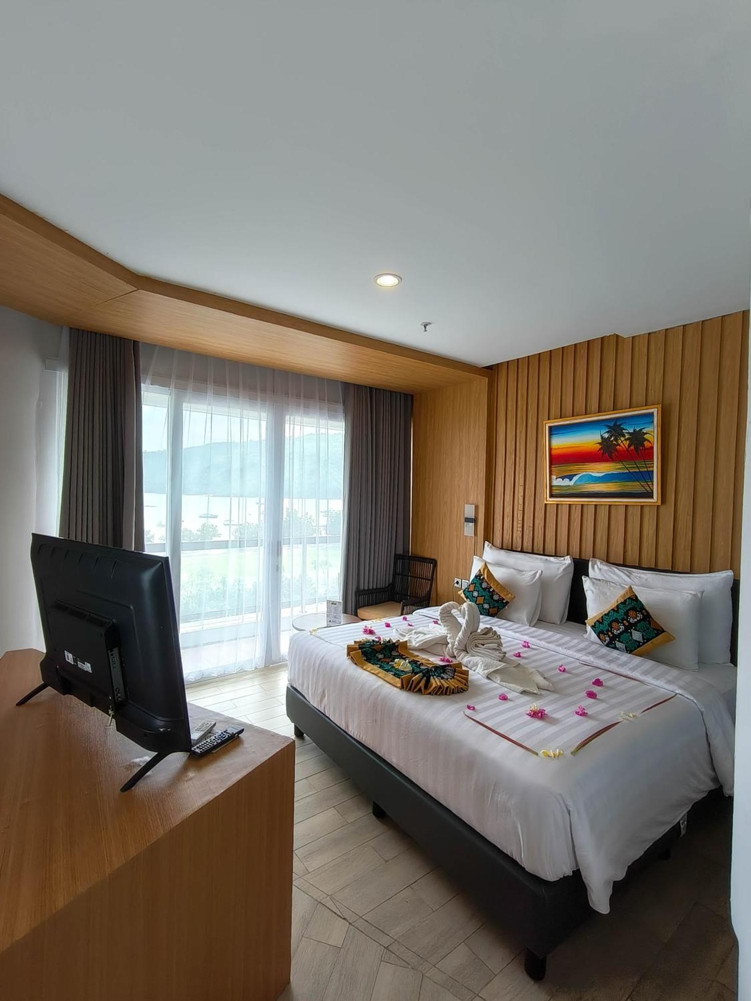 Raja Hotel Kuta Mandalika Resort & Convention Exteriér fotografie